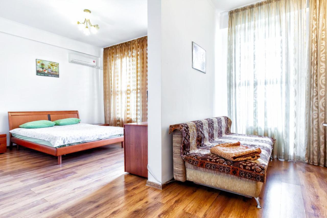 Apartment 423 Lighthouse - Traveler's Choice Almaty